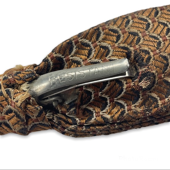 Vintage 60’s Clip-On Bow Tie - Picture 7 of 8